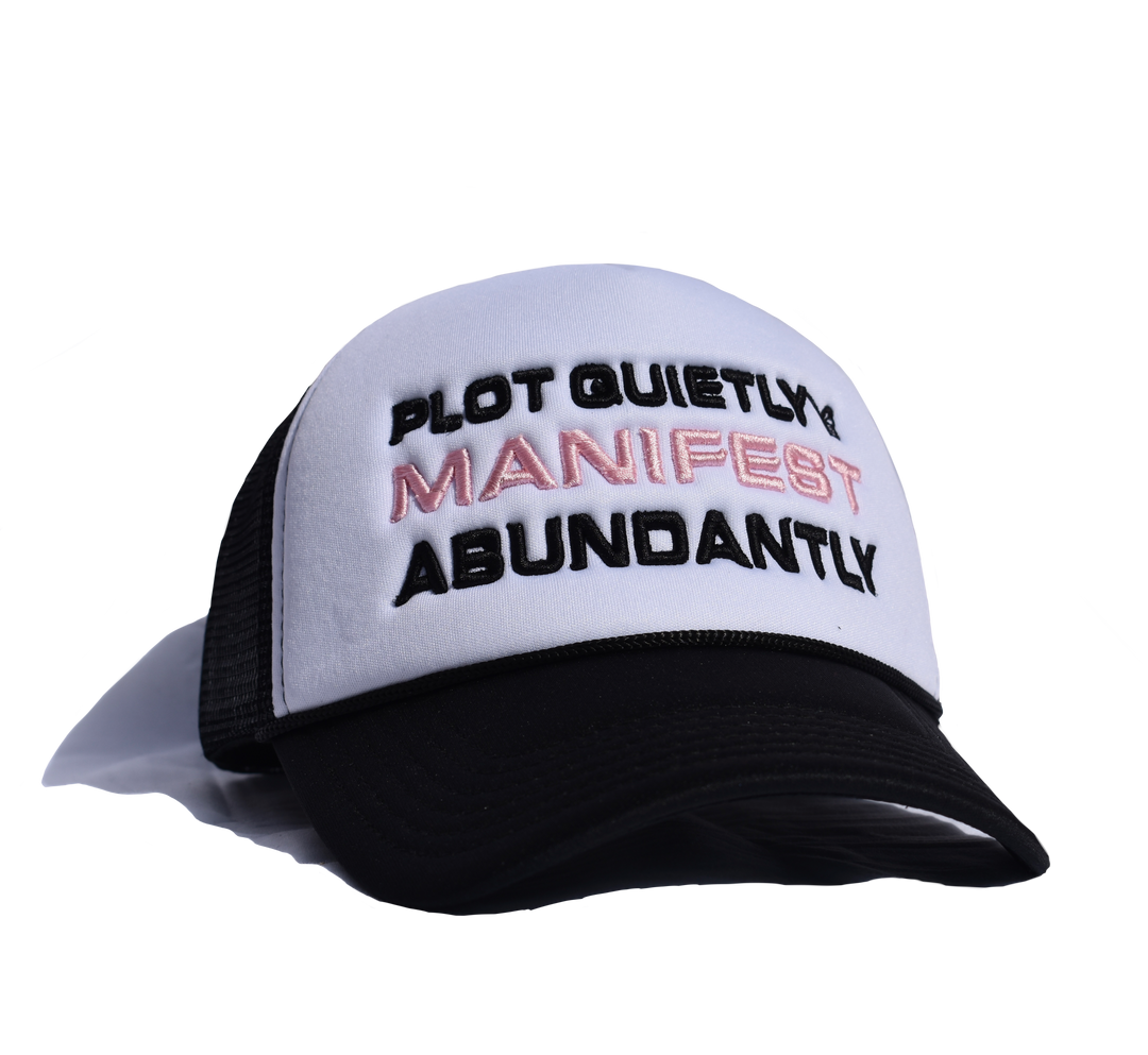PLOT QUIETY BLACK PUFF EMBROIDERED HAT